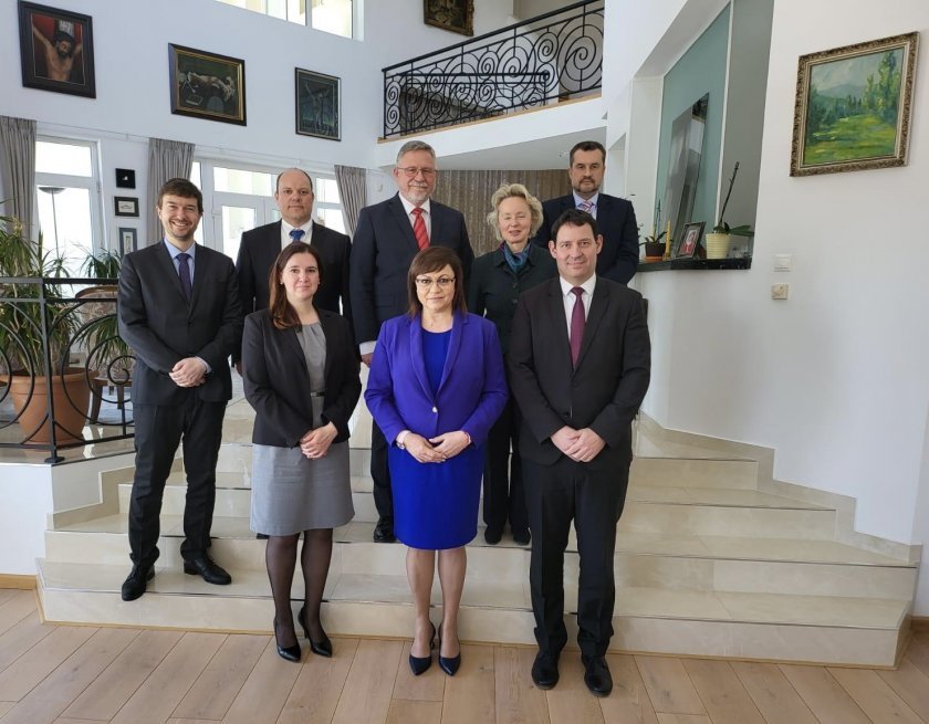 deputy ninova discussed economic crisis situation ukraine ambassadors central europe