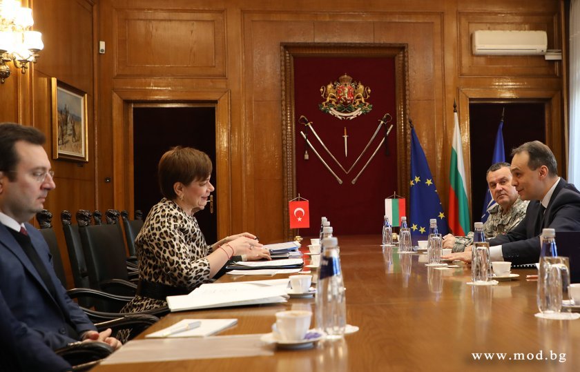 minister defence ambassador turkey bulgaria discussed bilateral relations area defence