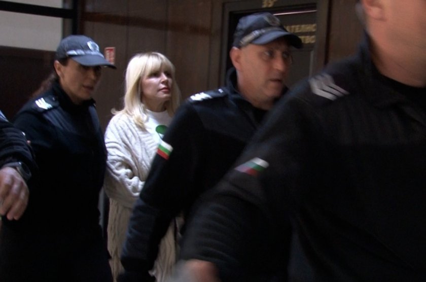 former romanian minister elena udrea remains custody bulgaria