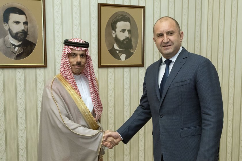 bulgariarsquos president saudi arabiarsquos foreign minister discuss energy diversification