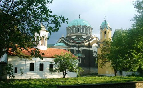 Гимназията, църквата „Св.Мина" и старите казарми в Кюстендил