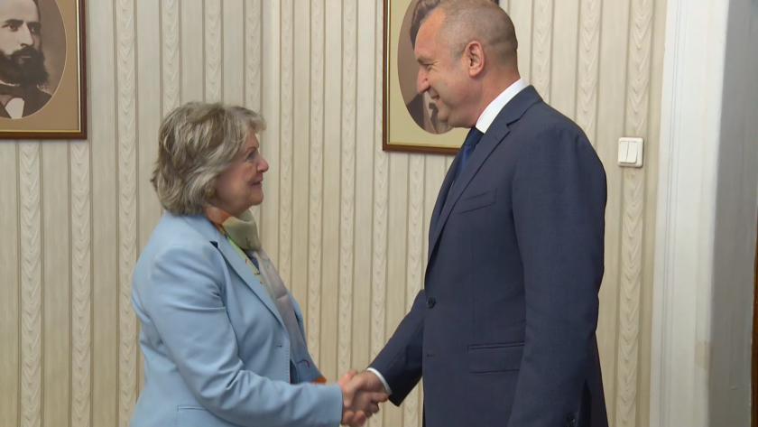 european commissioner cohesion met bulgaria 39s president radev