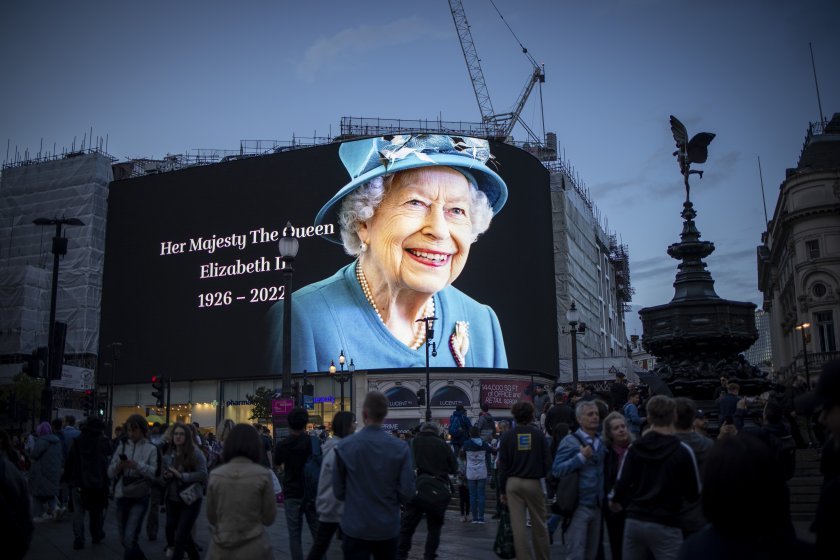 britain pays tribute after death queen elizabeth