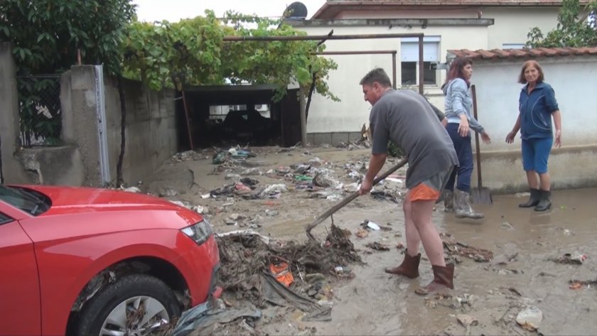 after downpour karlovo several people evacuated partial state emergency has been declared