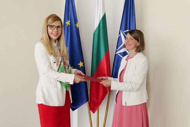 new macedonian ambassador bulgaria presented her credentials