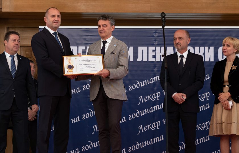 Cardiologist Prof. Ivo Petrov wins Doctor of the Year award