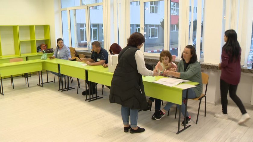 voting began bulgariarsquos october early general elections