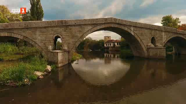 Кадин мост на река Струма