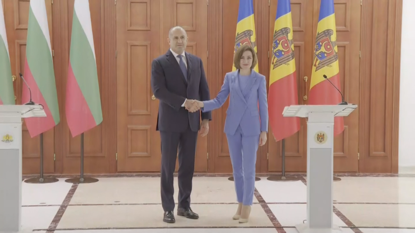 Bulgaria's President: With the signed agreement for gas transmission, we lend a hand to Moldova in a difficult situation