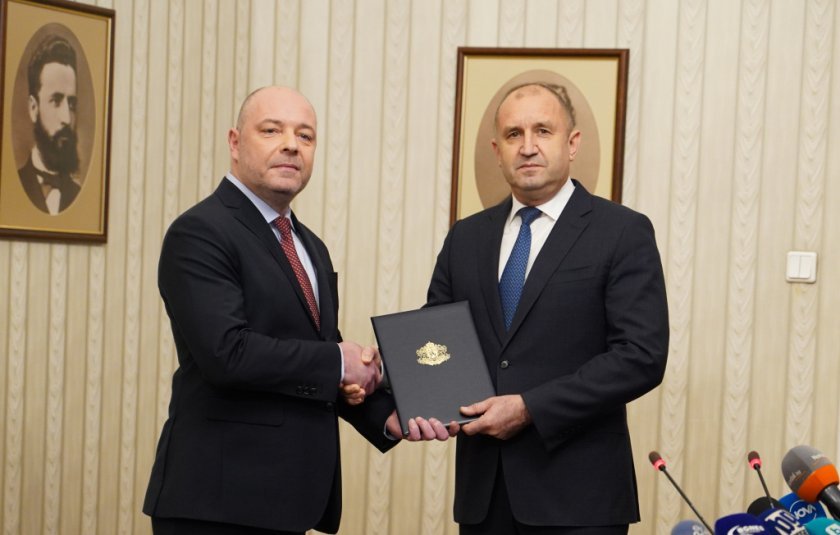 gerb udf received mandate form government neurosurgeon prof nikolai gabrovski nominated prime minister