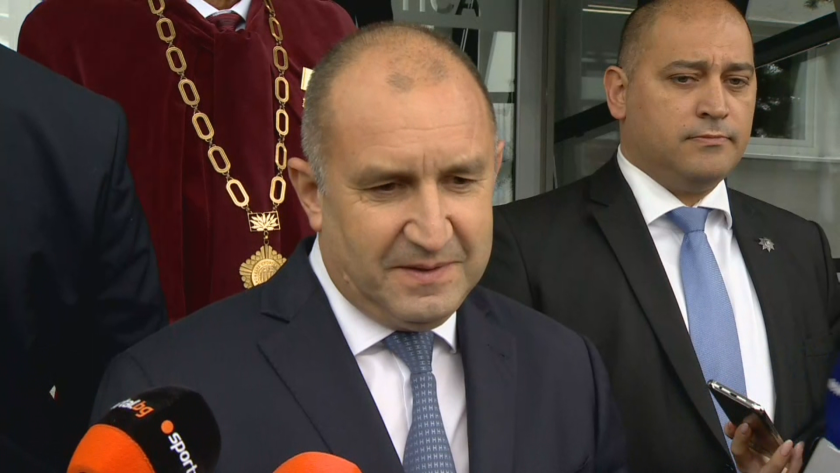 bulgaria 39s president hand first mandate seek form government gerb udf monday