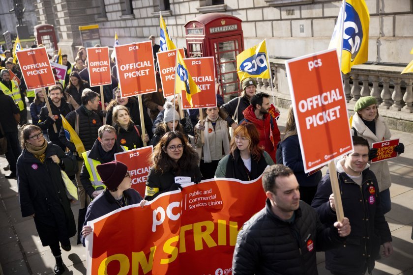 Великобритания - стачки и пост Брекзит синдроми