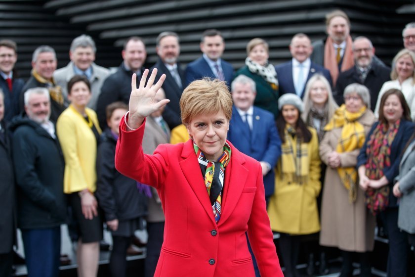 Защо Никола Стърджън подаде оставка и какво ще се промени в шотландската политика