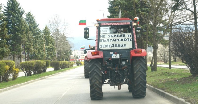 Tahıl üreticileri yine Romanya yolunu kapattı 