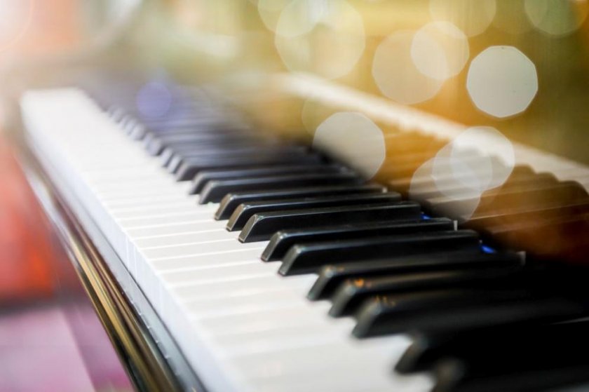 „Поети на пианото“ - конкурс подкрепя млади таланти