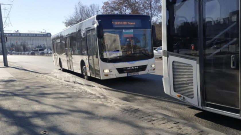 Защо градският транспорт в Пловдив продължава да се движи с намален брой автобуси?