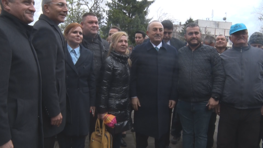 turkish foreign minister visits shumen region thanked bulgarian aid after earthquake