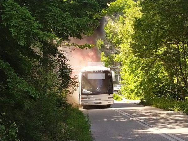 tourist bus bulgaria caught fire northern greece injuries video