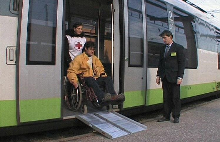 Какви са възможностите на хората с инвалидни колички да пътуват