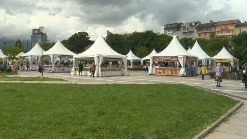 A record large number of publishing houses at the Spring Book Fair in Sofia