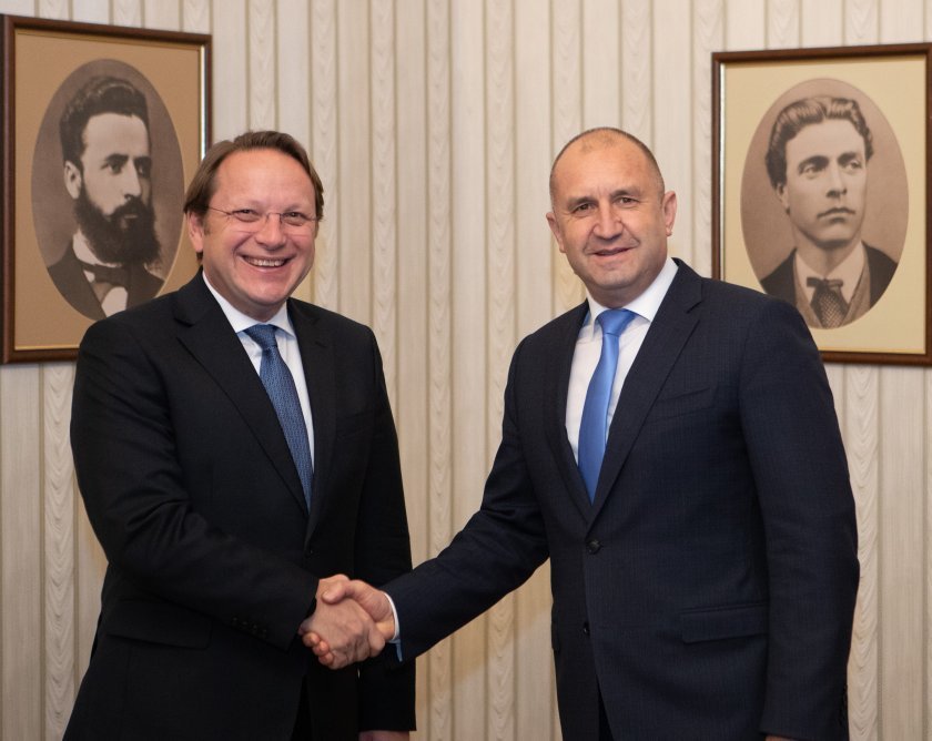 Radev to Várhelyi: We are witnessing discrimination and hate crimes against Bulgarians in North Macedonia