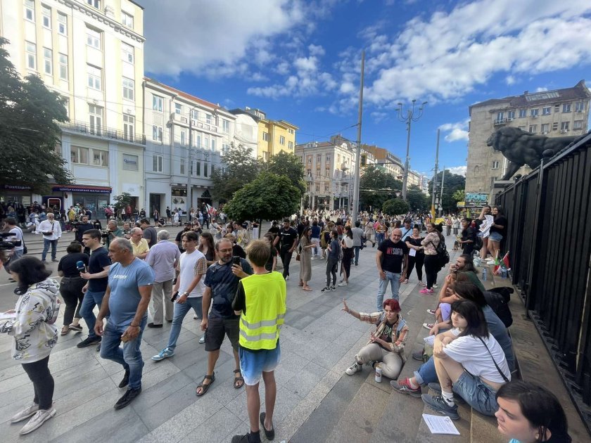 Second national protest against violence against women held in cities across Bulgaria