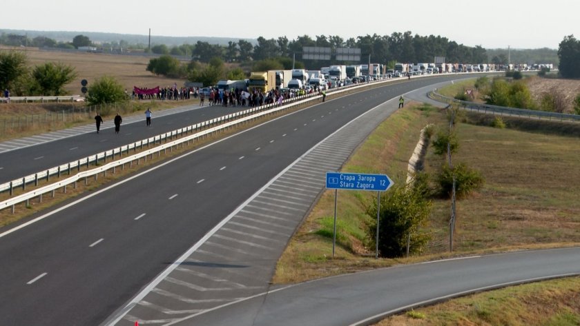 Traffic restrictions continue on "Trakia" and "Struma" motorways and on the Pass of the Republic
