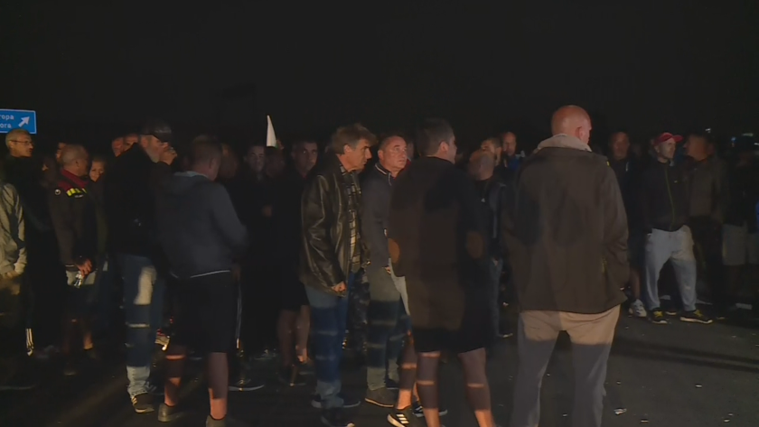 Protesting miners and energy workers: Roadblocks on Trakia motorway and Pass of the Republic continue during the night
