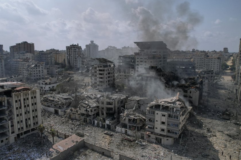 За военните стратегии и живота на цивилните граждани в Израел и Газа