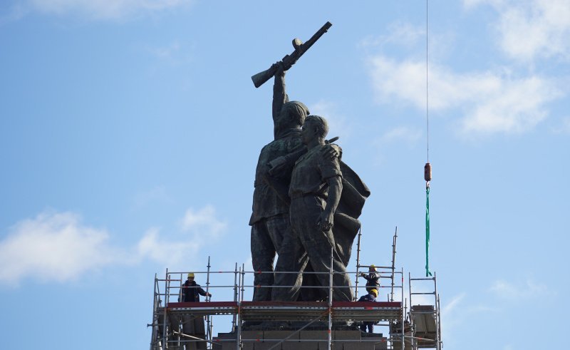 Започна демонтажът на Паметника на Съветската армия - какво следва