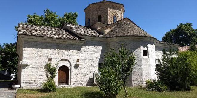 Горноводенският манастир "Св.Кирик и Юлита"