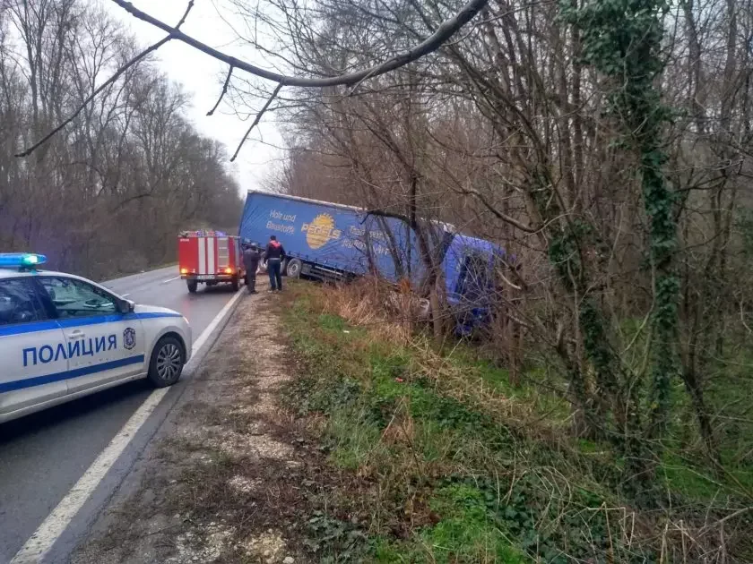 A man died in a serious accident on the main road Varna - Burgas