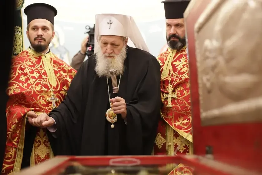 Political leaders pay tribute to Bulgarian Patriarch Neophyte, who passed away