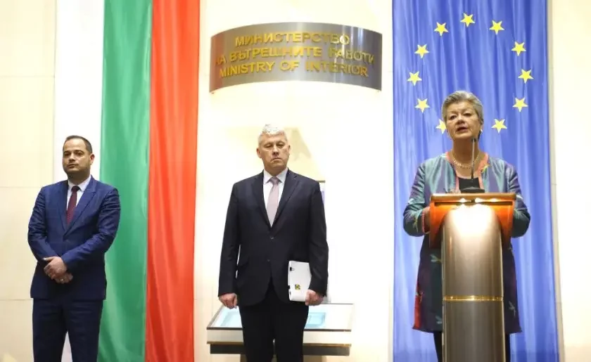 EC expects land border controls for Bulgaria and Romania to be lifted by the end of this year