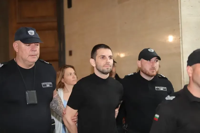 Former Head of Bulgarian Customs Agency, Petya Bankova, and Stefan Dimitrov remain in custody