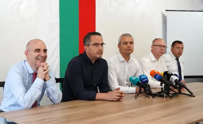Vazrazhdane: Bulgarian people gave a vote of no confidence in parliamentary democracy in Bulgaria