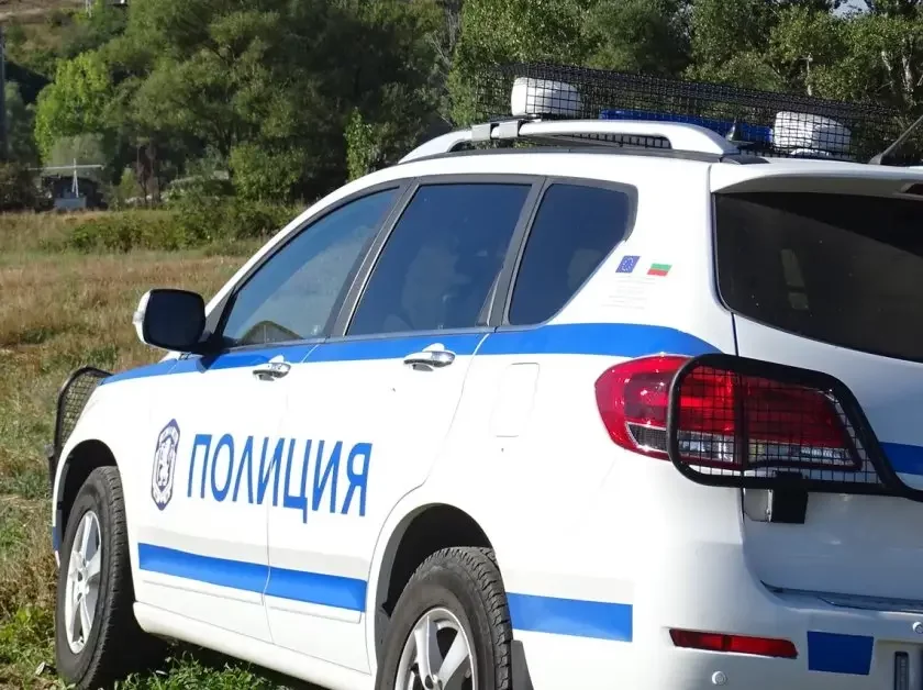 A 68-year-old woman died, two were injured in a serious car crash near the village of Ivan Vazovo