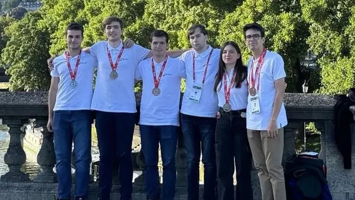 Bulgarian students won 5 medals at the International Mathematics Olympiad in the UK