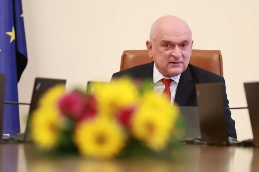 Caretaker PM Glavchev urges Bulgarians to vote