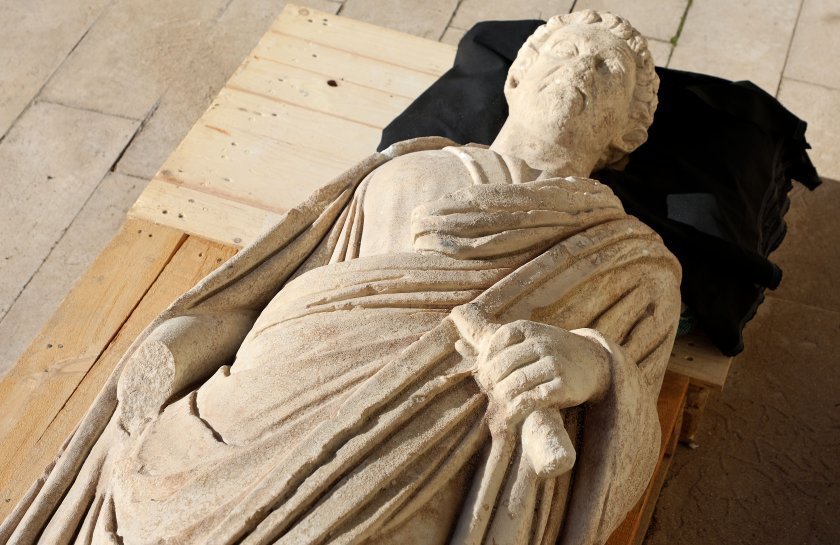 The statue found in the ancient city of Odessos "awaits" restoration