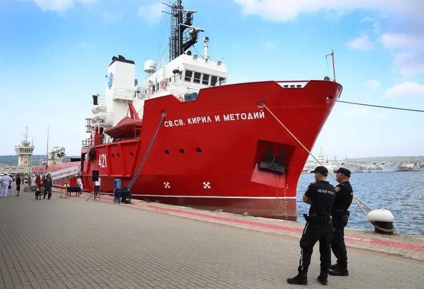 The Bulgarian naval research ship sets sail on its third expedition to Antarctica (see pics)