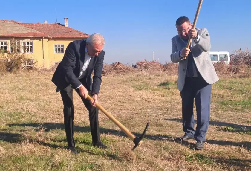 First sod of the Danube Industrial Technology Park in Svishtov.