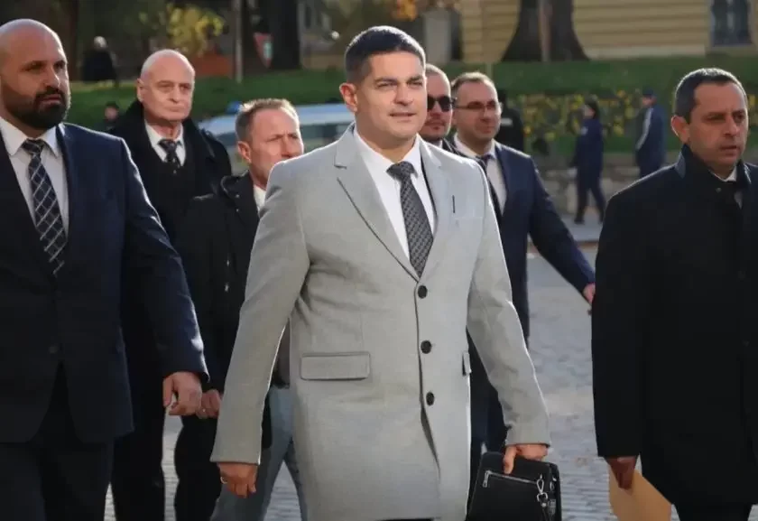 MECh Party Calls for Unification against GERB Leader Borissov, MRF-New Beginning Leader Peevski