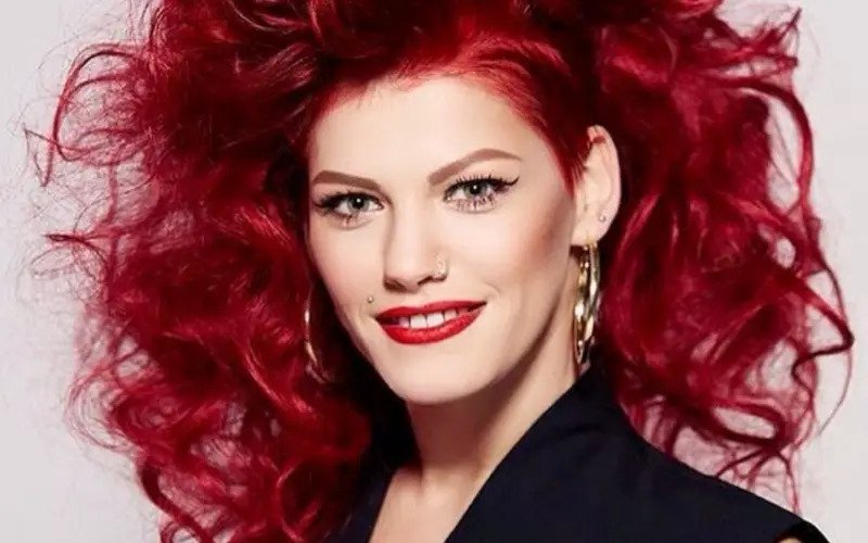 Şarkıcı Jana Bergendorf yine gözaltında 