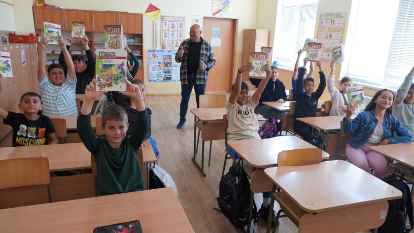 "Panoyod Volov" Okulu, Türkiye'de bir 'kardeş okul' arıyor