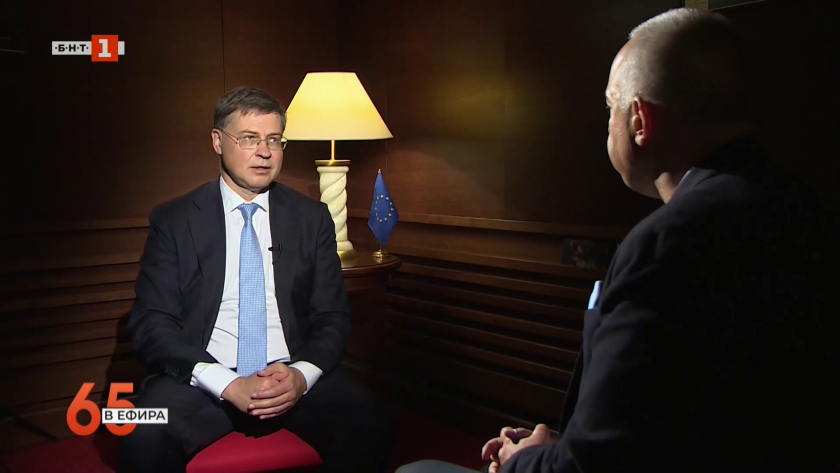 65 в ефир: Валдис Домбровскис, Рефик Анадол и Ана Андреу Бакеро