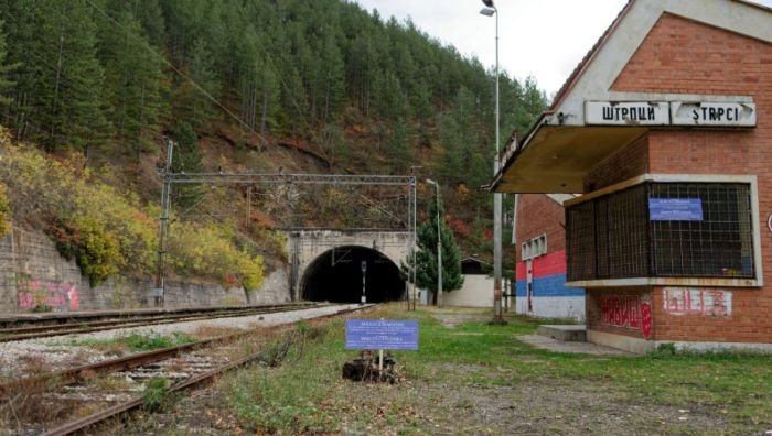 Живот в хватката на Щръпци