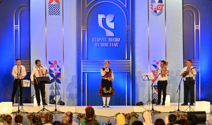 Старите песни на нов глас 2025