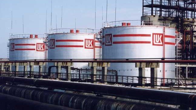 Казусът “Лукойл”: Особеният управител, президентското вето и рисковете за снабдяване с горива