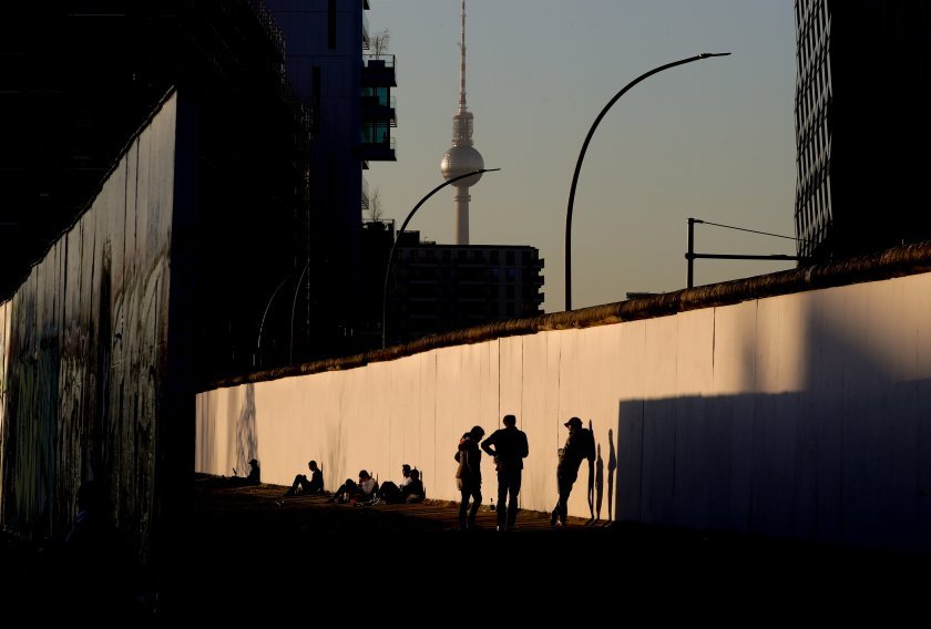 Падането на стената - научени и ненаучени уроци в Източна Европа